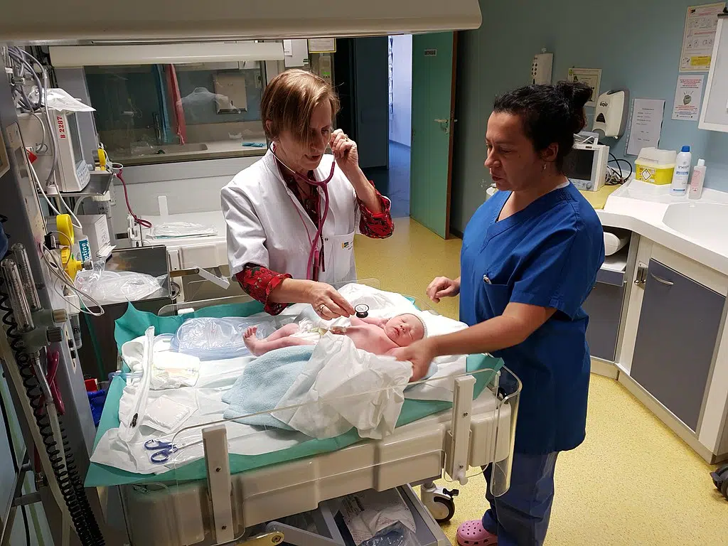 suivi médical bébé