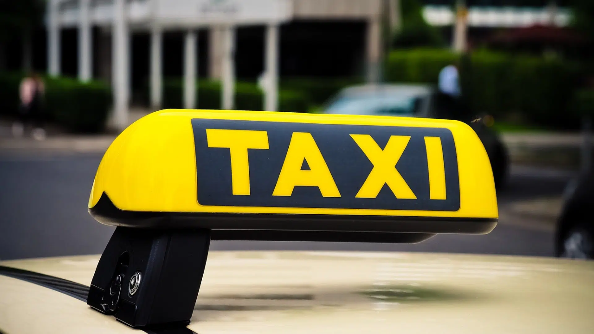 Réservez votre taxi pour l'aéroport du Luxembourg sur le site Internet